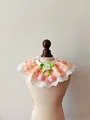 Bavaglino a quadretti rosa per animali con pizzo bianco e fiore all'uncinetto - S (3-5kg) / Rosa a Quadri