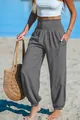 Pantalones de playa grises de cintura alta fruncida en una playa de arena soleada - S / Bottoms / Gris