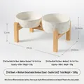 Doble cuenco para mascotas de cerámica con relieve de huellas sobre soporte de bambú - Cuenco Mediano Bajo y Alto + Soporte Doble Desmontable Elevado
