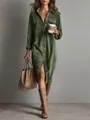 Robe chemise élégante en velours côtelé vert avec boutons sur le devant et longueur midi - Vert