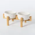 Cuencos dobles elevados de cerámica para mascotas con huellas y soporte de bambú - Juego Cuenco Mediano Alto + Soporte Elevado Simétrico