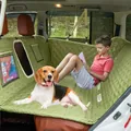 Housse de siège auto verte étanche pour animaux avec pochette pour tablette. - Style à Fond Rigide / Vert Beige