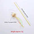 Varita interactiva para gatos con abeja de peluche y cintas, longitud 40 cm - Vara 40cm/Longitud Total 75cm / Abeja Amarilla
