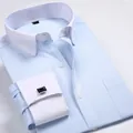 Hochwertiges hellblaues Hemd mit weißen Manschetten und schwarzen Manschettenknöpfen - 3XL / Oberteile / Blau Jacquard