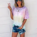 T-shirt casual da donna con sfumatura tie-dye, vestibilità ampia e colori estivi - Taglia S / Top / Rosa