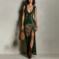 Elegantes ärmelloses Maxikleid mit Bohème-Blumendruck, hohem Schlitz und Volant-Detail - XS / Kleider / Grün