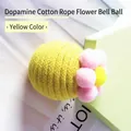 Balle de jeu pour chat en corde de coton jaune avec fleur en peluche et grelot - Pièce Unique / Jaune