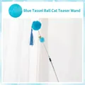 Bacchetta interattiva per gatti con nappa blu, pompon, campanellino e bastoncino glitterato - Stile Palla con Nappine / Blu