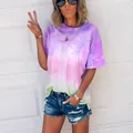 Dettaglio della maglietta da donna tie-dye sfumata con vestibilità ampia e casual - Taglia S / Top / Viola
