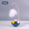 Interaktives indigoblaues Katzen-Stehauf-Spielzeug mit Federwedel und Minzbällen - Indigoblau