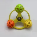Rotierendes Papageien-Windrad-Spielzeug mit bunten Glockenbällen für den Vogelkäfig - Kreis Drei Glocken / Gelb