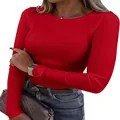 Gros plan d'un t-shirt rouge à manches longues côtelé pour femme, coupe ajustée et stretch - S / Hauts / Rouge