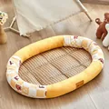 Luxe geel koelbed voor huisdieren met koekjespatroon en geweven mat voor de zomer - L / Voor Huisdieren Onder 12.5kg / Rock Beer