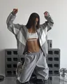 Detail of women's loose color-block tracksuit with zip-up jacket and wide pants - S / Top And Bottom / Light Gray