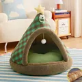 Comfortable Christmas tree shaped pet tent in green plaid fleece with free cooling mat - S (38x38x35cm) / Christmas Bear with Cooling Mat