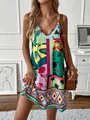 Elegantes Sommer-Minikleid mit V-Ausschnitt und einem lebhaften abstrakten Blumenmuster - S / Grün