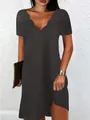 Elegante abito nero a maniche corte con scollo a V smerlato e spacco laterale. - 3XL / Vestiti / Grigio scuro