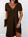 Elegante abito marrone a maniche corte con un esclusivo scollo a V ondulato. - 3XL / Vestiti / Caffè