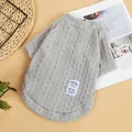 Gemütlicher grauer Zopfstrick-Winterpullover für kleine Hunde und Katzen mit Bär - XS / Grau (Bär)