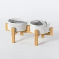 Ciotole doppie in ceramica marmorizzata con supporto elevato in bambù, stile elegante - Ciotola Grigia Marmorizzata con Supporto in Bambù Rialzato