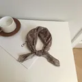 Élégant foulard carré en coton et lin à pois marrons pour femmes avec nœud doux - Style à pois marron (Image principale 72) / 58*58cm / Marron à Pois
