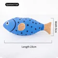Giocattolo per gatti a forma di pesce blu a pois in peluche con erba gatta, 23cm x 9cm - Stile Orata a Pois / Pois blu