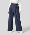 Detailansicht einer dunkelblauen, hoch taillierten Hose mit weitem Bein und Falten - S / Unterteile / Marineblau
