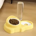 Hochwertiger gelber Futternapf für Haustiere mit automatischem Wasserspender für Hunde - Kartonverpackung / Cremegelb + Keramikschale