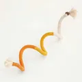 Gioco per gatti in corda di cotone a spirale in arancione e giallo con nappe. - Bacchetta di Corda da Mordere (Frutto della Galla) / 60CM / Arancione
