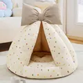 Comodo lettino per cani piccoli semichiuso con fiocco grande e motivi a cuore - Beige a Pois Con Coperta / S: 40*27 cm (Per cuccioli e gattini sotto 1 mese)
