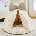 Letto per animali semi-chiuso color crema con grande fiocco e motivi a cuore colorati - Pois beige (Tutte le stagioni, morbido e confortevole) / S: 40*27 cm (Per cuccioli e gattini sotto 1 mese)