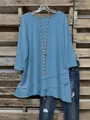 Detailweergave van casual blauwe tuniek met onregelmatige zoom en driekwart mouwen - 1XL / Tops / Hemelsblauw
