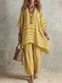 Detalle completo del conjunto de dos piezas de lino a rayas amarillas y blancas estilo boho - S / Parte Superior e Inferior / Amarillo