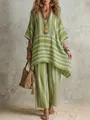 Elegante conjunto bohemio de dos piezas a rayas verdes y blancas con top holgado en V - S / Parte Superior e Inferior / Verde matcha