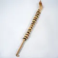 Jouet plume pour chat avec motif tigre et manche en corde de chanvre durable et résistant - Plumeau Noir Brun / Emballage OPP Individuel