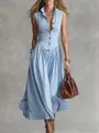 Elegante lichtblauwe mouwloze maxi-jurk in Franse stijl met vestlijfje en metalen knopen - S / Dresses / Hemelsblauw