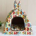 Cuccia igloo per animali con fantasia a gufi colorati e morbido cuscino interno caldo - Taglia S / Stile Gufo / Multicolore (Taglia S)