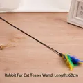 Vara de juguete para gatos hecha a mano con piel de conejo, plumas de colores y cascabel - 60CM / Varita para Gatos de Pelo de Conejo Larga / Multicolor