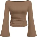 Bruin slim-fit T-shirt met boothals en uitlopende mouwen en geplooide details - S / Tops / koffiekleur