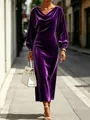 Elegante vestido largo de terciopelo morado con cuello vuelto y mangas farol. - S / Vestidos / Púrpura