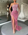 Elegantes rosa Abendkleid mit Pailletten-Oberteil und hohem Schlitz im Satinrock - S / Kleider / Lotosrosa