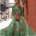 Bohemien grünes Maxikleid mit Blumenmuster und braunem Gürtel für den Sommerurlaub - Kleider / S / Grün