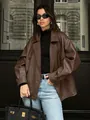 Chaqueta vintage oversize de cuero sintético marrón para mujer con cuello de solapa - S / Marrón