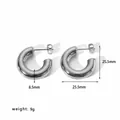 Eleganti orecchini a cerchio a forma di C in acciaio inossidabile, finitura argento - Stile Geometrico Minimalista a Forma di C (EKR14-S)