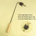 Bacchetta interattiva in legno per gatti con pelliccia e campanello, lunghezza 80 cm - Bacchetta Telescopica Piuma in Corda di Canapa / Lunghezza Totale circa 80cm / Grigio