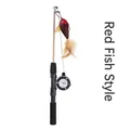 Giocattolo interattivo per gatti a canna da pesca con esca pesce rosso e piume - Canna da Pesca Pesce Rosso