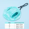 Verstelbare zonnehoed voor huisdieren met oorgaten in een blauw tie-dye patroon - S / Groen