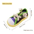 Jouet en peluche coloré en forme de basket avec lacets en corde pour chiens et mastication - Chaussure en toile jaune