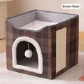 Cuccia per gatti pieghevole a quadri marroni con tiragraffi in sisal laterale integrato - Plaid con Tira Graffi / 40x40x38cm / A Quadri Marroni