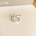 Minimalistischer offener Ring in Matt-Silber mit geometrischem Wellenmuster-Design - Matte Doppelschicht-Stil (5) / Silber